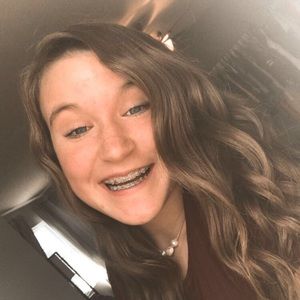 Meet your Posher, Abby